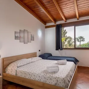 Alelida Con Piscina Cinisi